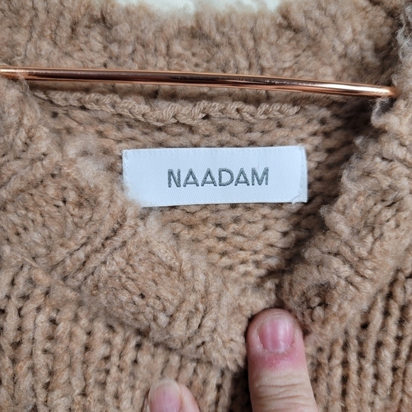 Naadam Structured Shoulder Chunky Knit  Sweater in Camel XL Wool Cashmere - Picture 6 of 9